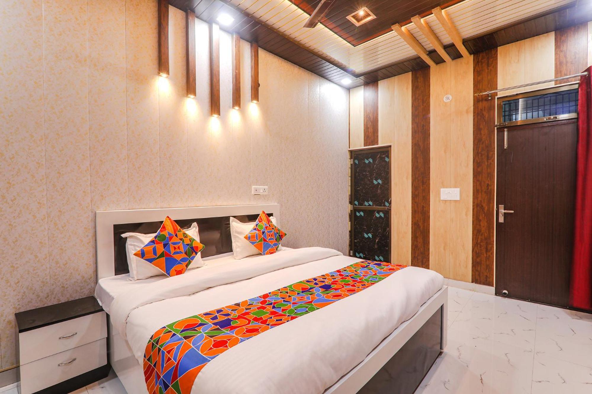 Fabhotel Uma Yugul Ayodhya Εξωτερικό φωτογραφία