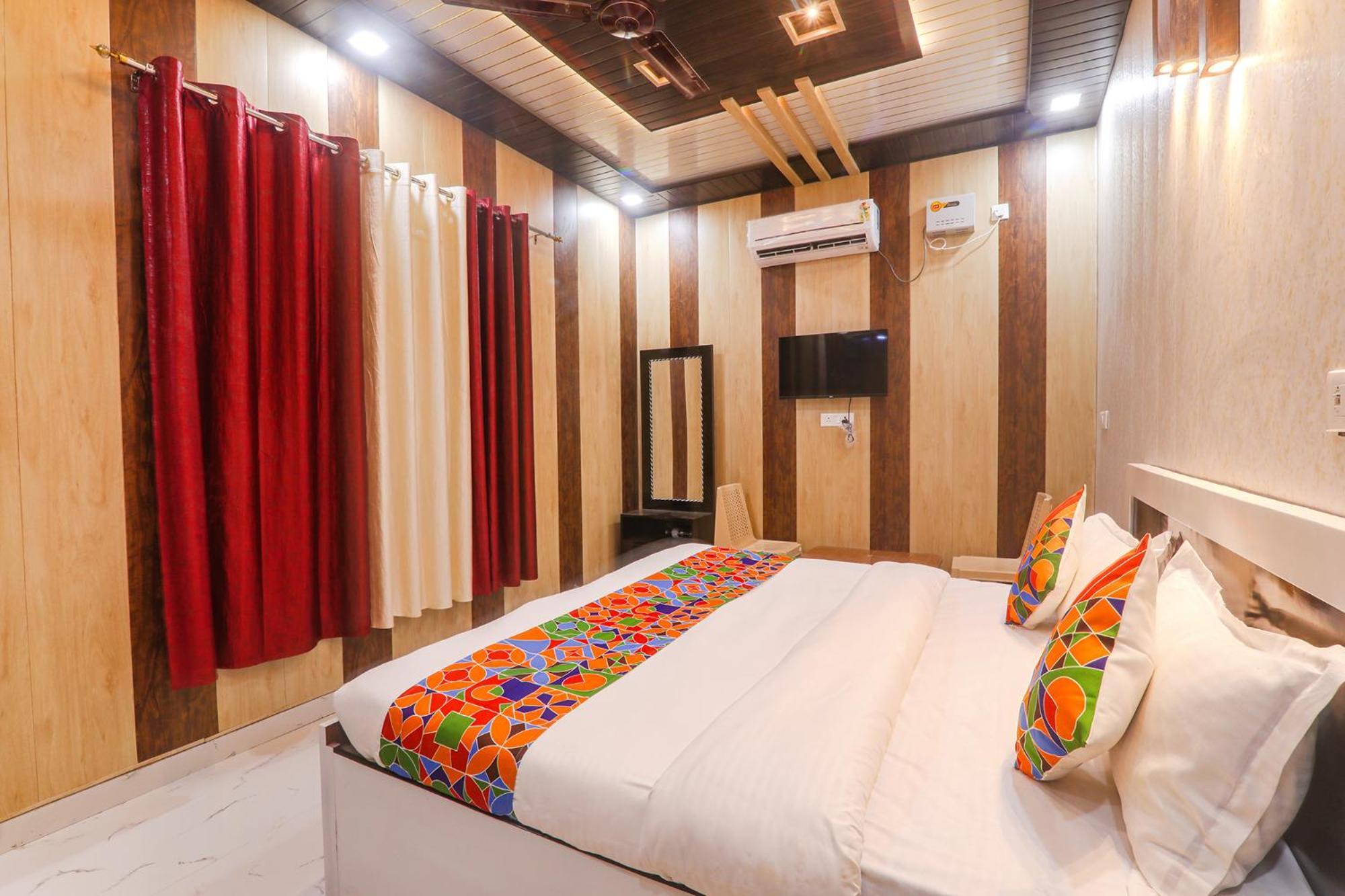 Fabhotel Uma Yugul Ayodhya Εξωτερικό φωτογραφία