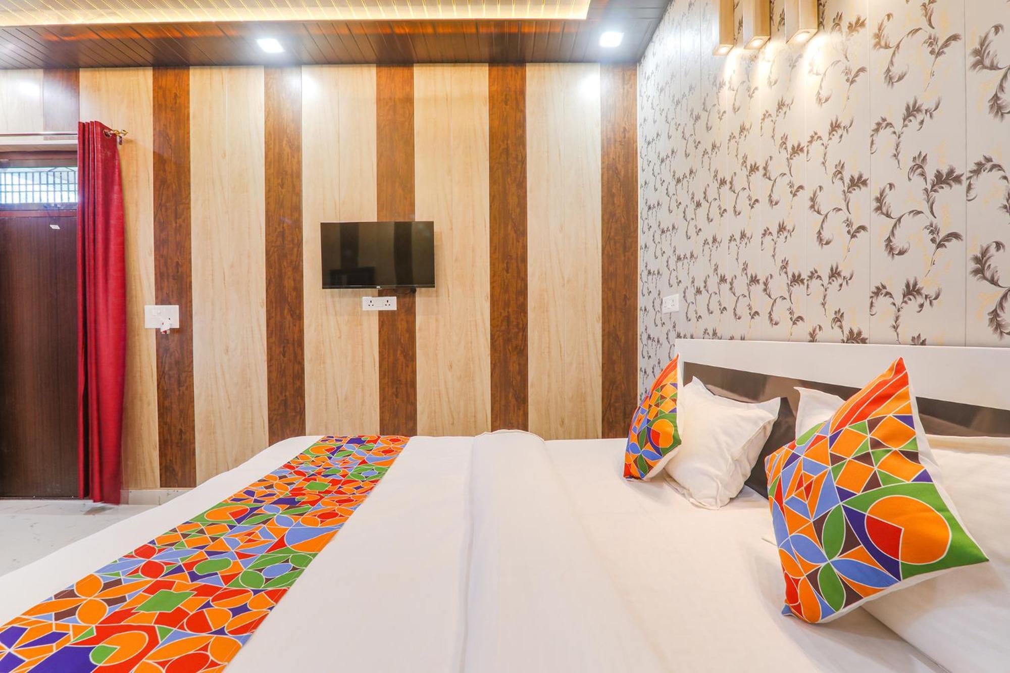 Fabhotel Uma Yugul Ayodhya Εξωτερικό φωτογραφία